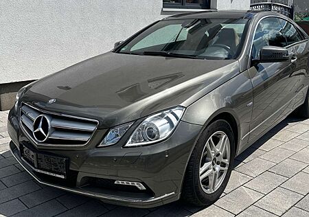 Mercedes-Benz E 350 CGI Coupe BlueEFFICIENCY 7G-TRONIC Elegance