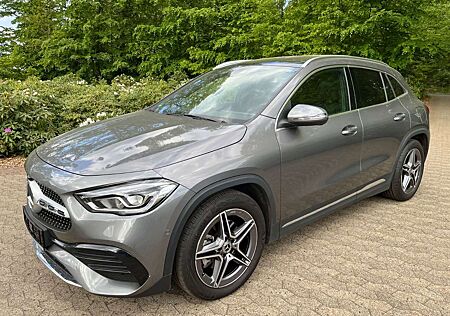 Mercedes-Benz GLA 250 4Matic AMG (( LED+Pano+Sound+Business ))