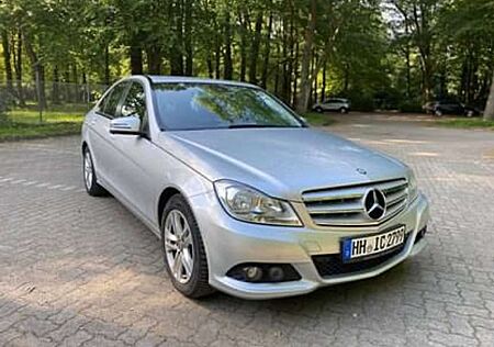 Mercedes-Benz C 200 CDI DPF (BlueEFFICIENCY) Avantgarde
