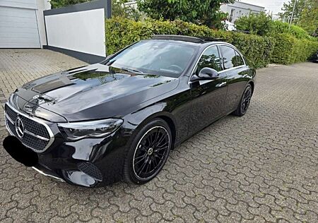 Mercedes-Benz E 200 9G-TRONIC, Bur,Pano,AHK,20", Winterr. 18",Widescre