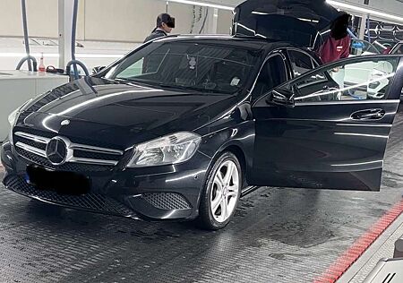 Mercedes-Benz A 200 BlueEfficiency (176.043)