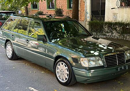 Mercedes-Benz E 250 W124