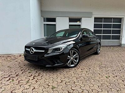 Mercedes-Benz CLA 180 Urban Line Bi-Xenon Navi BT PDC HU neu!
