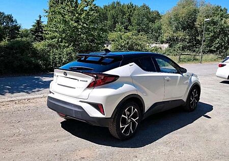 Toyota C-HR Hybrid Style