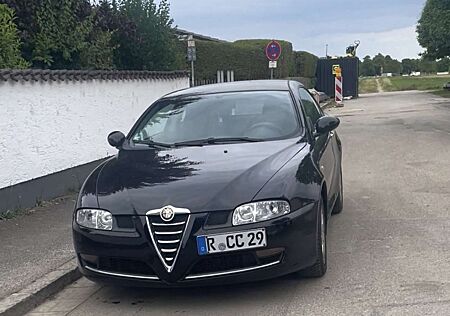 Alfa Romeo GT 2.0 JTS Progression TÜV 09/2027 NEU
