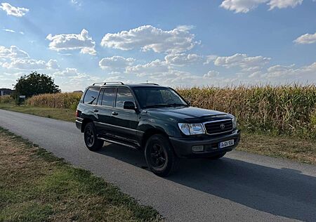 Toyota Land Cruiser 100 Executive