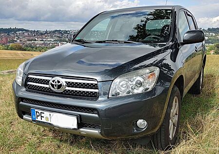 Toyota RAV 4 2.0 4x4 Automatik