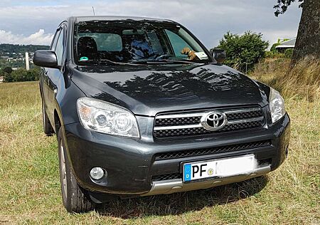 Toyota RAV 4 2.0 4x4 Automatik