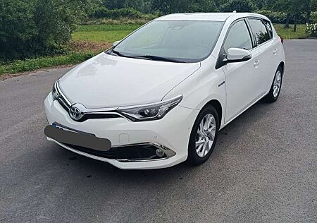 Toyota Auris Hybrid Executive