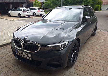 BMW 330 d Touring xDrive Aut. M Sport LiveCoP HUD H/K RFK