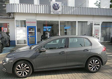 VW Golf Volkswagen VIII Lim. Active 1,5 TSI 6 GANG STH,KAMERA