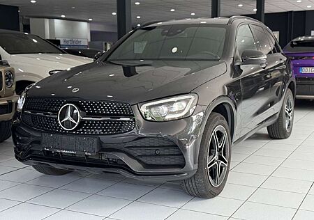 Mercedes-Benz GLC 300 de 4M*AMG-LINE*DISTRONIC*HEADUP*AHK*KAMER