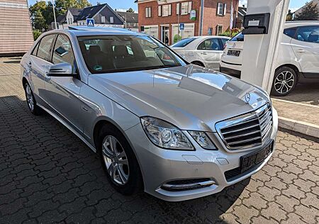 Mercedes-Benz E 200 CGI BlueEFFICIENCY Avantgarde Automatik, Xenon