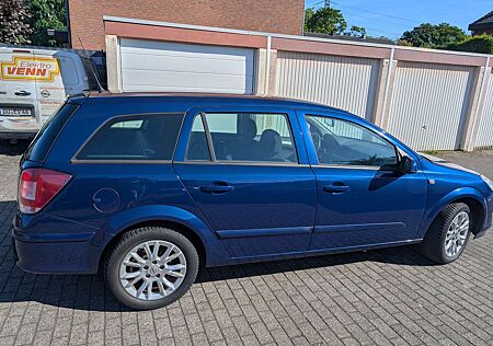 Opel Astra 1.8 Caravan Edition