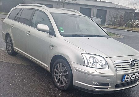 Toyota Avensis 2.2 D-CAT Combi Executive