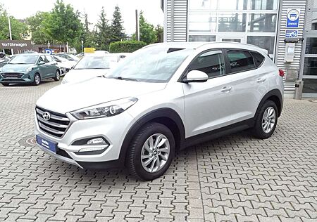 Hyundai Tucson blue 1.6 GDi 2WD Trend Navi Kamera SHC PDC hinten