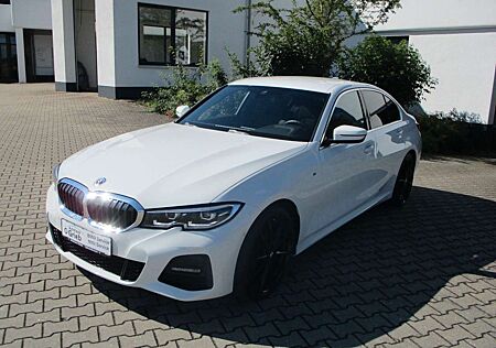 BMW 320 i xDrive M Sport 50 Jahre M 19" AHK LED