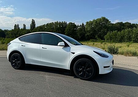 Tesla Model Y RWD 2023 | 9.850 km | FESTPREIS!