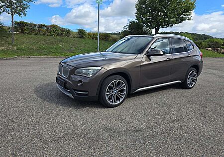 BMW X1 18 d_Euro5_TÜV 05/2026_Pano_Klimaautomatik