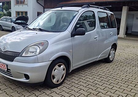 Toyota Yaris 1.3 Linea Luna Automatik