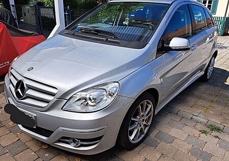 Mercedes-Benz B 200 Sports Tourer
