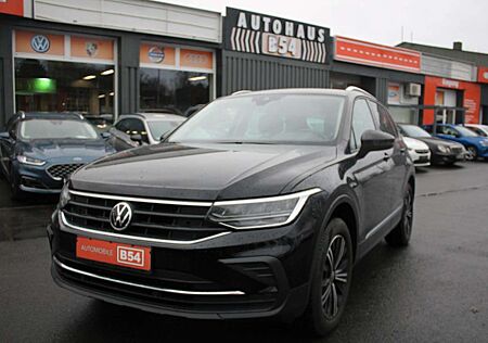 VW Tiguan Volkswagen Active/NAVI/KAM/1 HAND/LED/TOP/PDC/