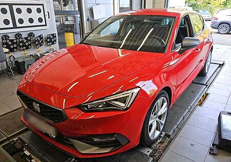 Seat Leon FR 1.5eTSI Aut. Navi SHZ LED ACC PDC Kamera