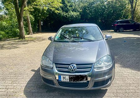 VW Jetta Volkswagen 1.6 Comfortline