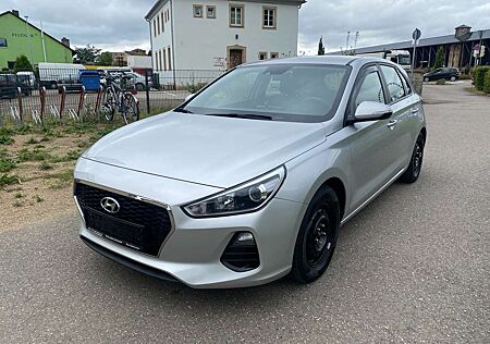 Hyundai i30 Pure*LPG-Gasanlage*