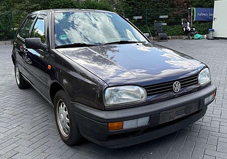 VW Golf Volkswagen 1.6 CL Europe