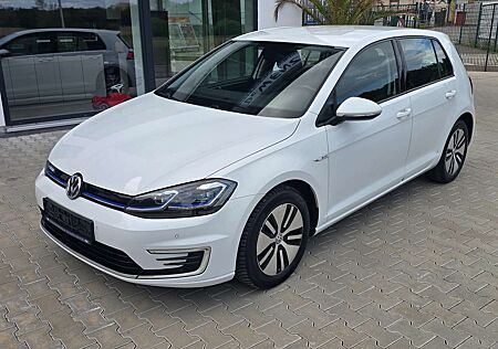 VW Golf Volkswagen e-, ACC, LED, PDC,
