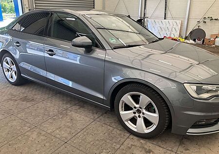 Audi A3 1.4 TFSI cylinder on demand ultra Limousine Amb