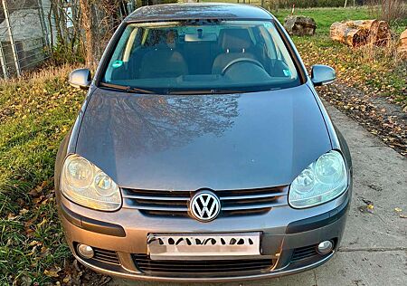 VW Golf Volkswagen 1.6 FSITrendline