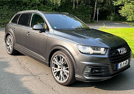 Audi Q7 50 TDI „Mega Ausstattung“ Scheckheft