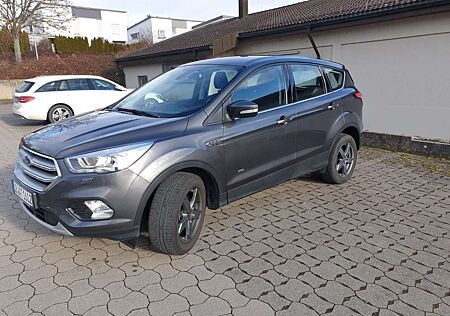 Ford Kuga 1.5 EcoBoost 4x4 Aut. Titanium