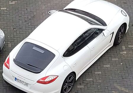 Porsche Panamera 4S PDK