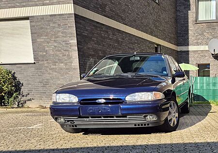 Ford Mondeo 16V Ghia