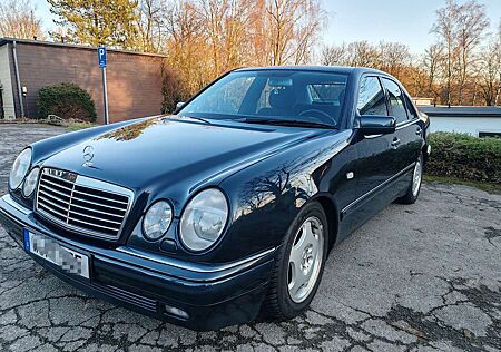 Mercedes-Benz E 240 Avantgarde