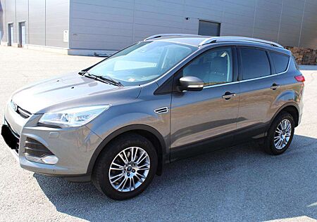 Ford Kuga 2.0 TDCi 4x4 Aut. Titanium