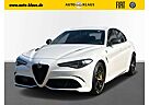 Alfa Romeo Giulia 2.9 Quadrifoglio Alcantara Sonderlackierung Assist