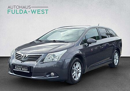 Toyota Avensis Kombi 1.8 1.Hd Alu Kamera Klimaaut. Temp