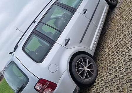 VW Touran Volkswagen 1.9 TDI Trendline