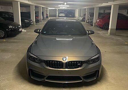 BMW M4 Cabrio DKG Competition