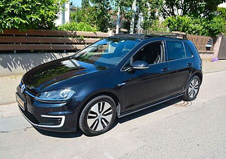 VW Golf Volkswagen VII Lim. GTE / DSG / Pano-SD / Leder
