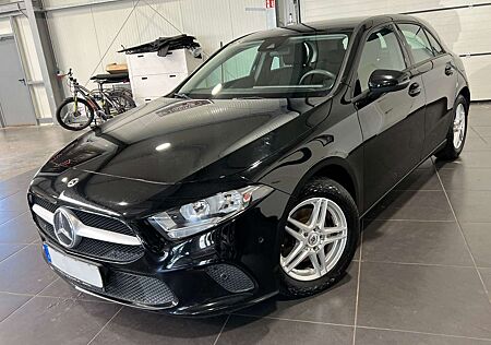 Mercedes-Benz A 180 d Automatik **Navi*SHZ*PDC*Tempomat**