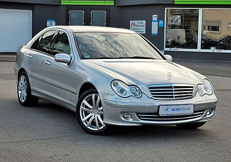 Mercedes-Benz C 240 Aut. Elegance/XENON/PDC/SHZ/AHK/TÜV 9/26