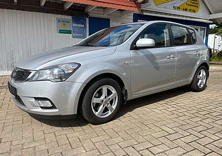 Kia Cee'd Ceed / 1.4i, 2012, 105 PS, TÜV neu, Klimaanlage, Alu