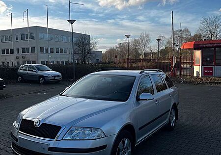 Skoda Octavia Combi 1.9 TDI Ambiente -TÜV 2027