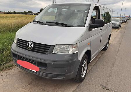 VW Volkswagen Bus T5