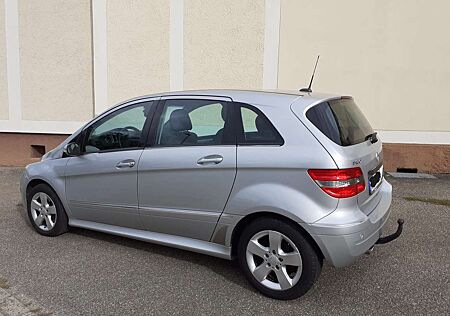 Mercedes-Benz B 180 B-CLASS Sports Tourer
